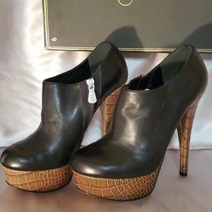 Alejandro Ingelmo black platform leather booties -  size 8